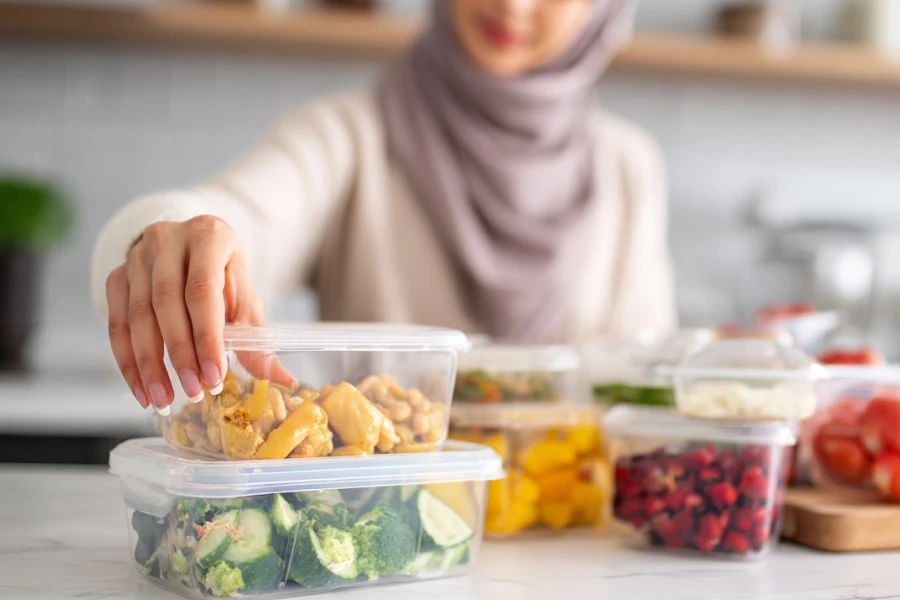 Food Storage Tray with Lid