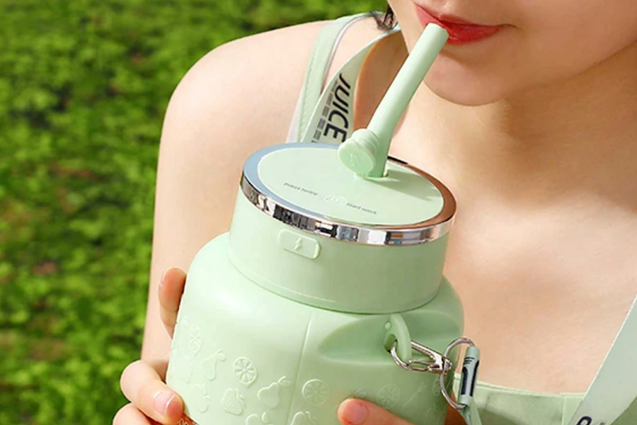 Cordless Fruit and Veggie Juicer Cup